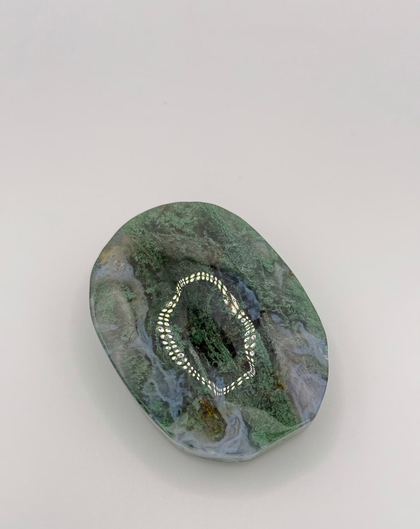 Moss Agate Palm Stones